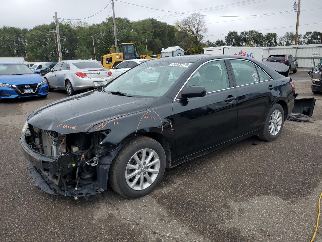 2011 TOYOTA CAMRY