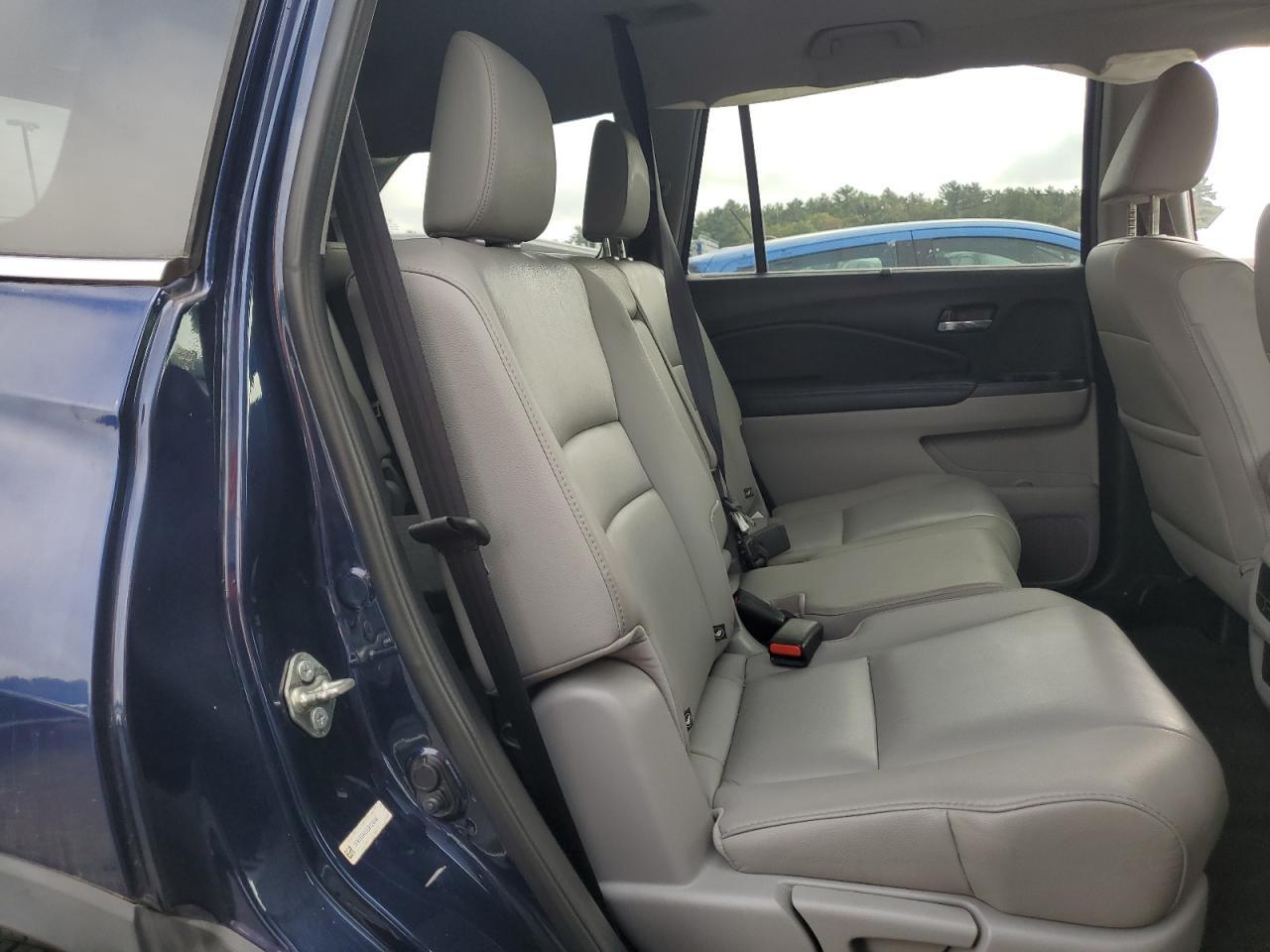 2016 HONDA PILOT
