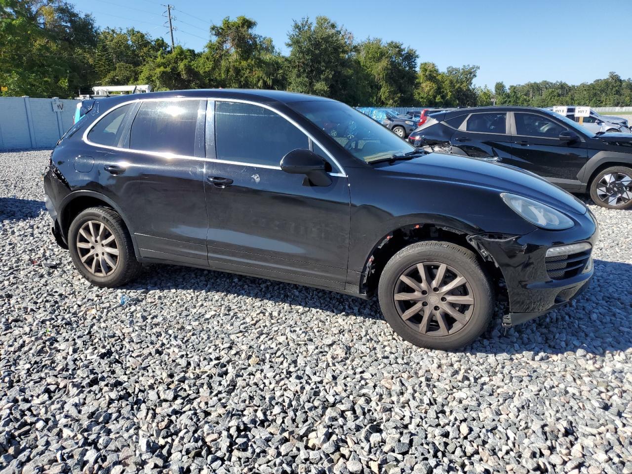 2011 PORSCHE CAYENNE