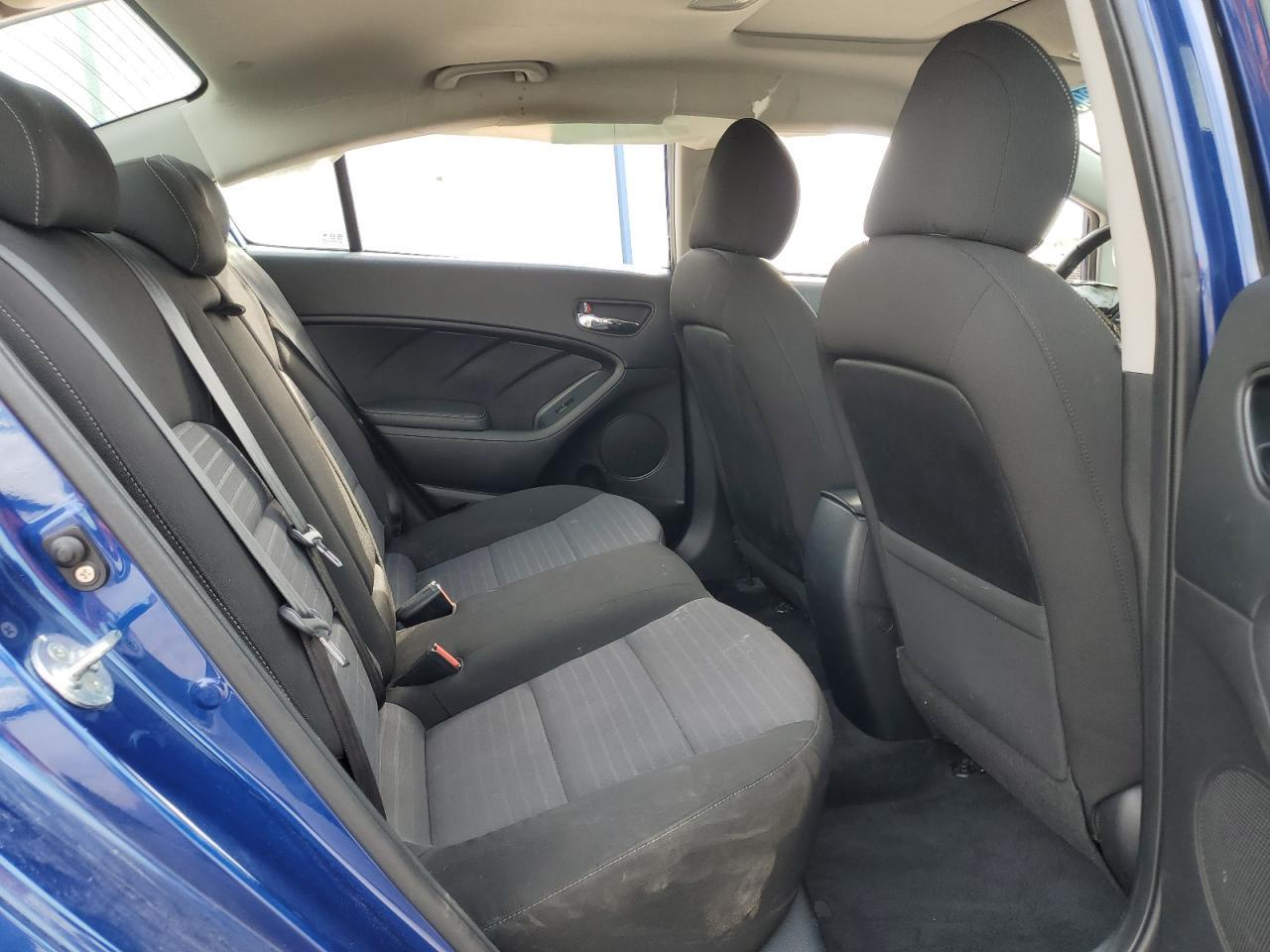 2017 KIA FORTE