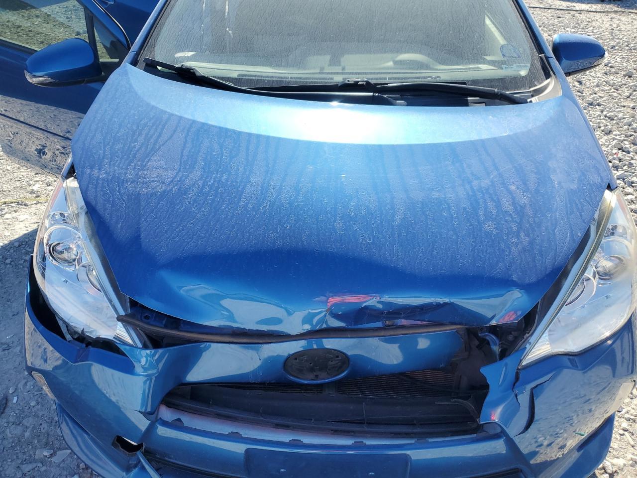 2014 TOYOTA Prius c