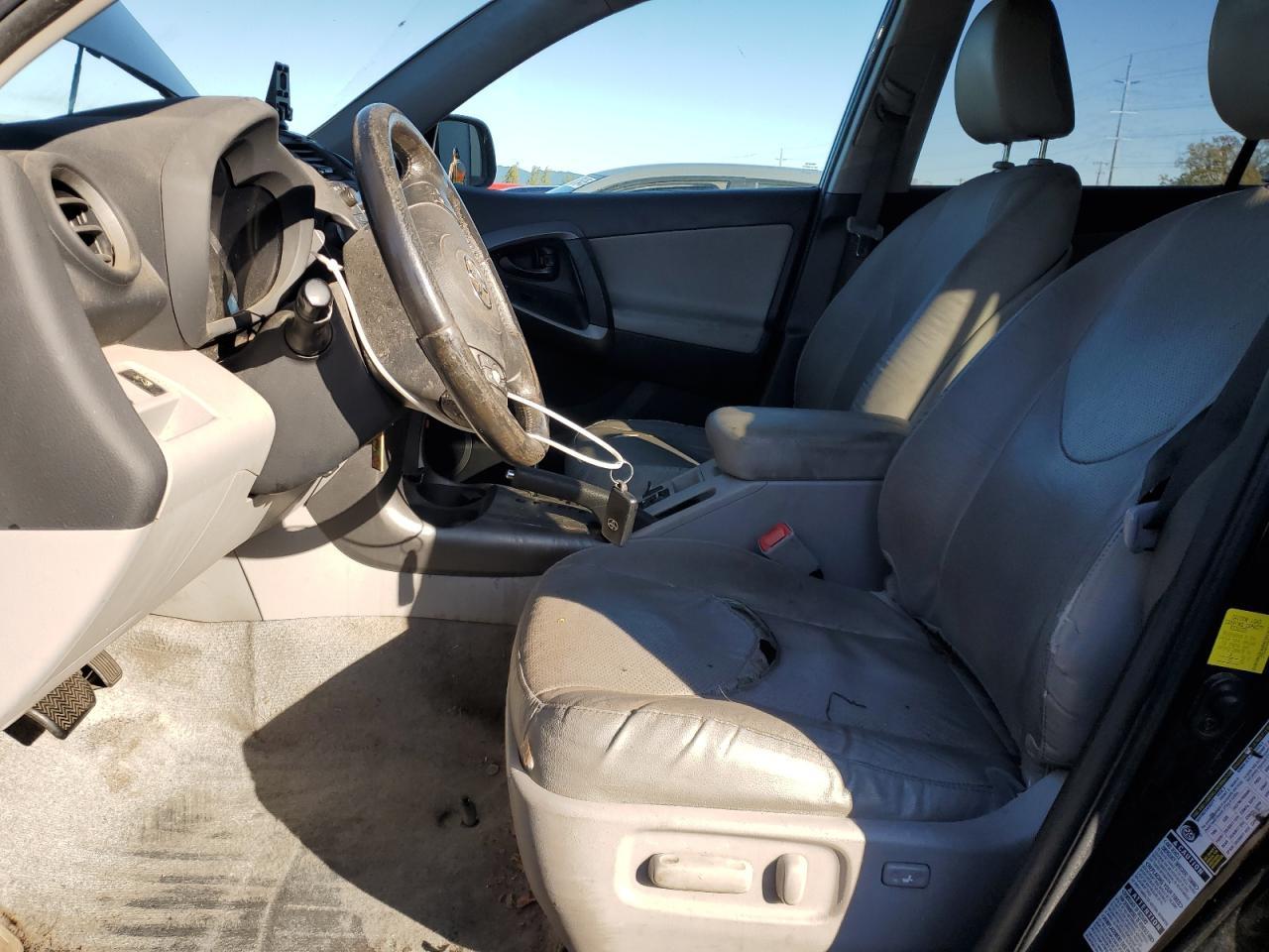 2011 TOYOTA RAV4