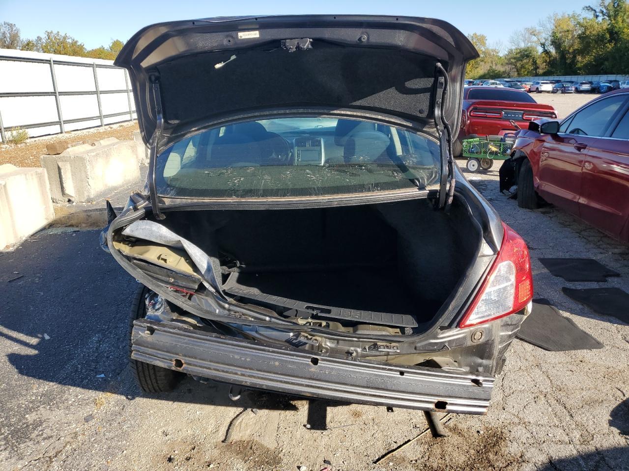 2019 NISSAN VERSA
