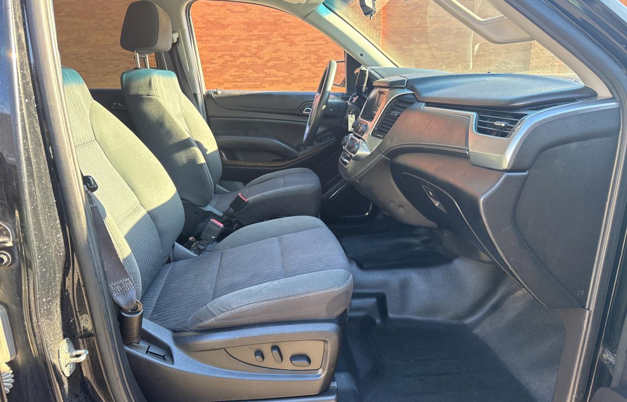 2016 CHEVROLET Suburban