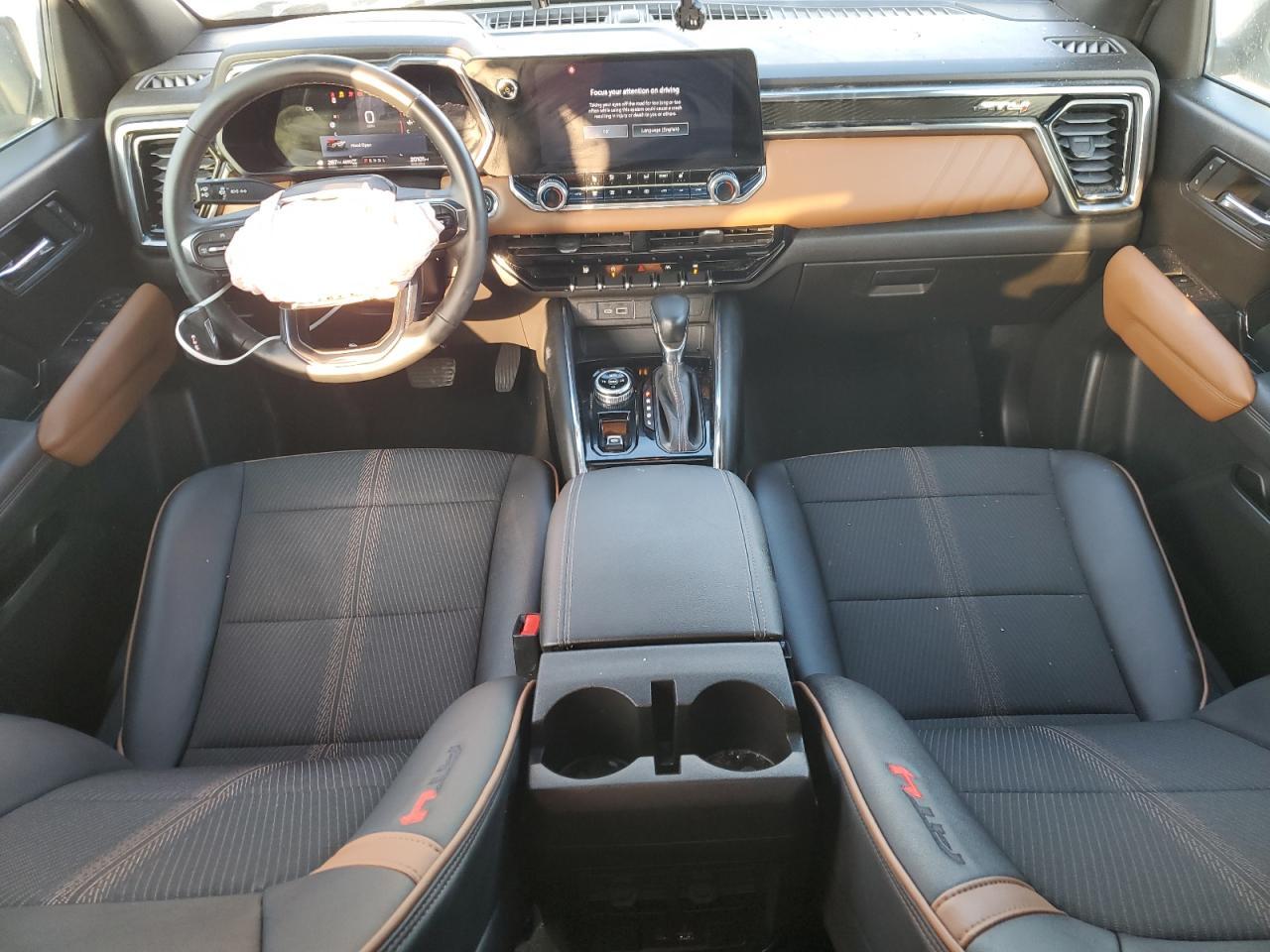 2023 GMC CANYON
