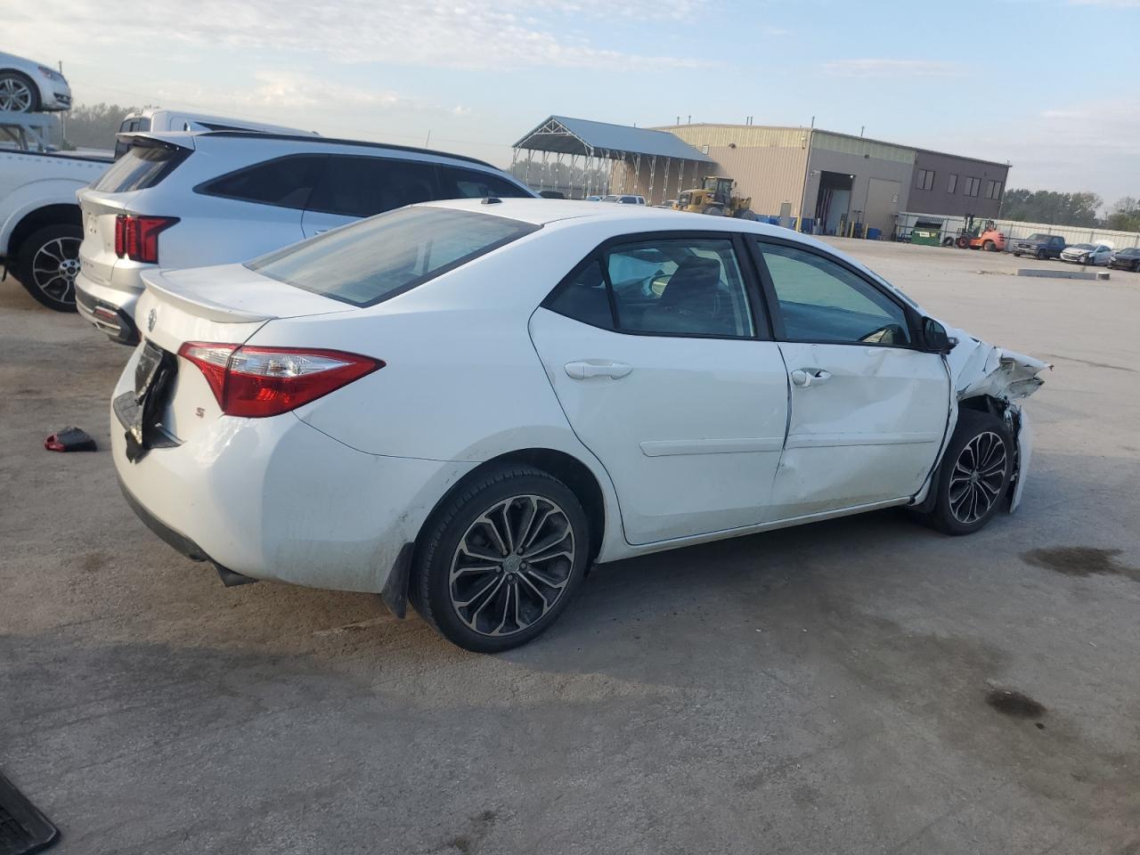 2016 TOYOTA COROLLA