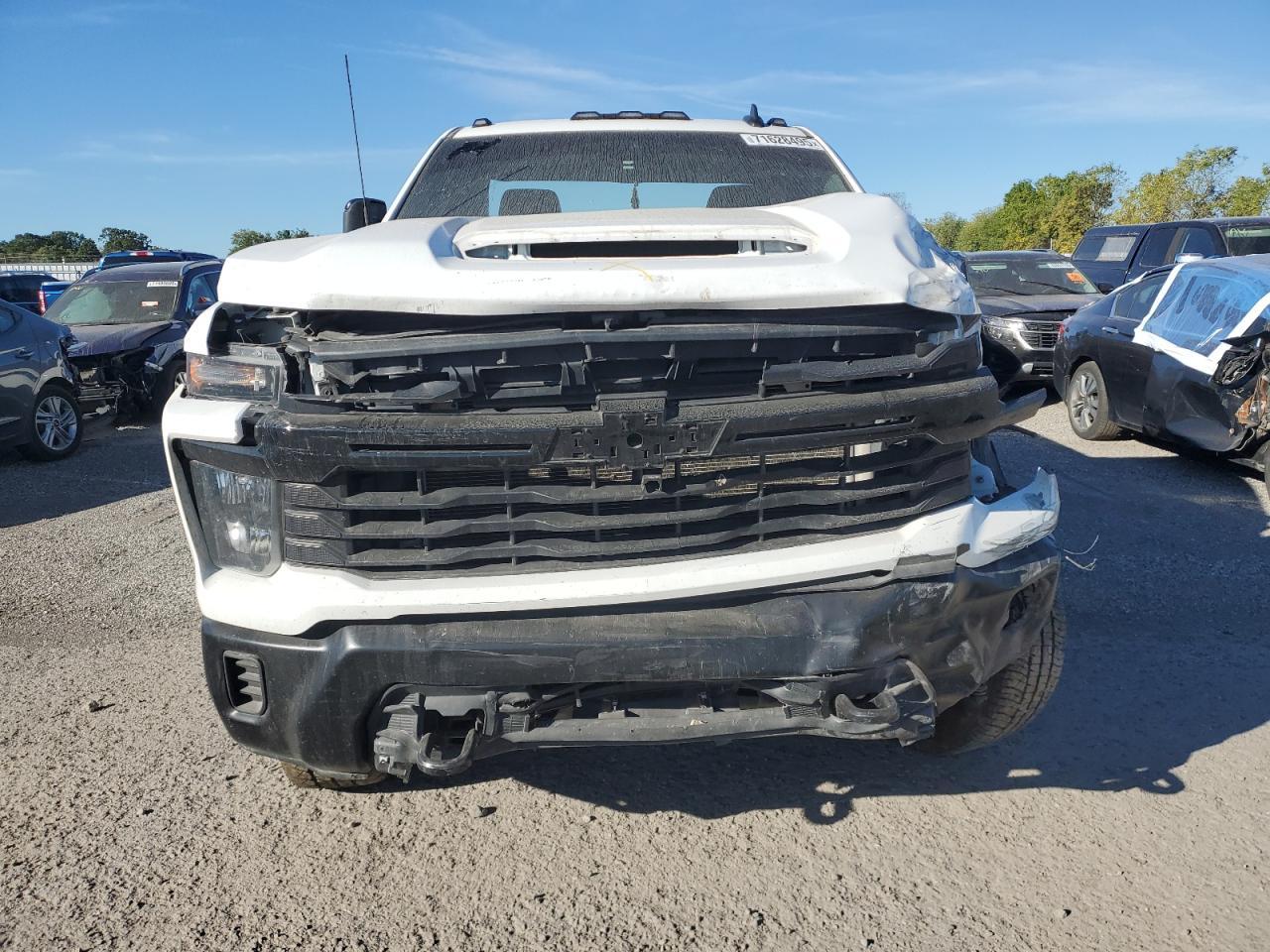 2024 CHEVROLET Silverado