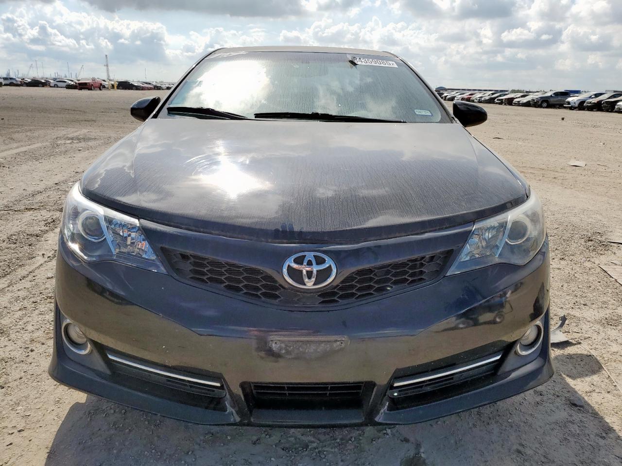 2014 TOYOTA CAMRY