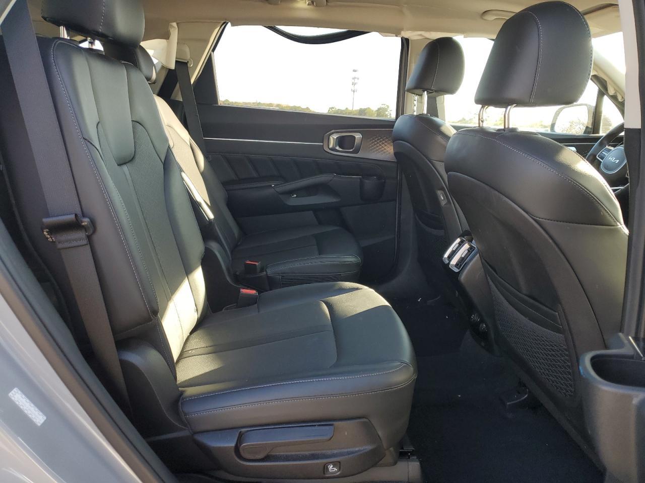 2022 KIA SORENTO