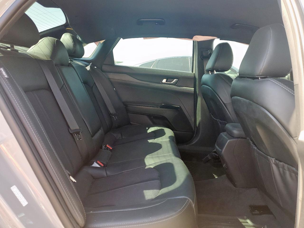 2023 KIA K5