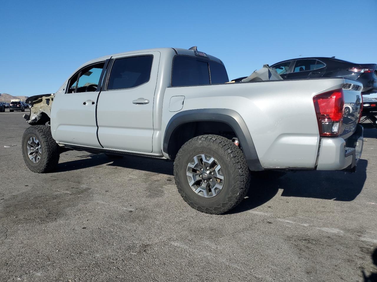 2018 TOYOTA TACOMA