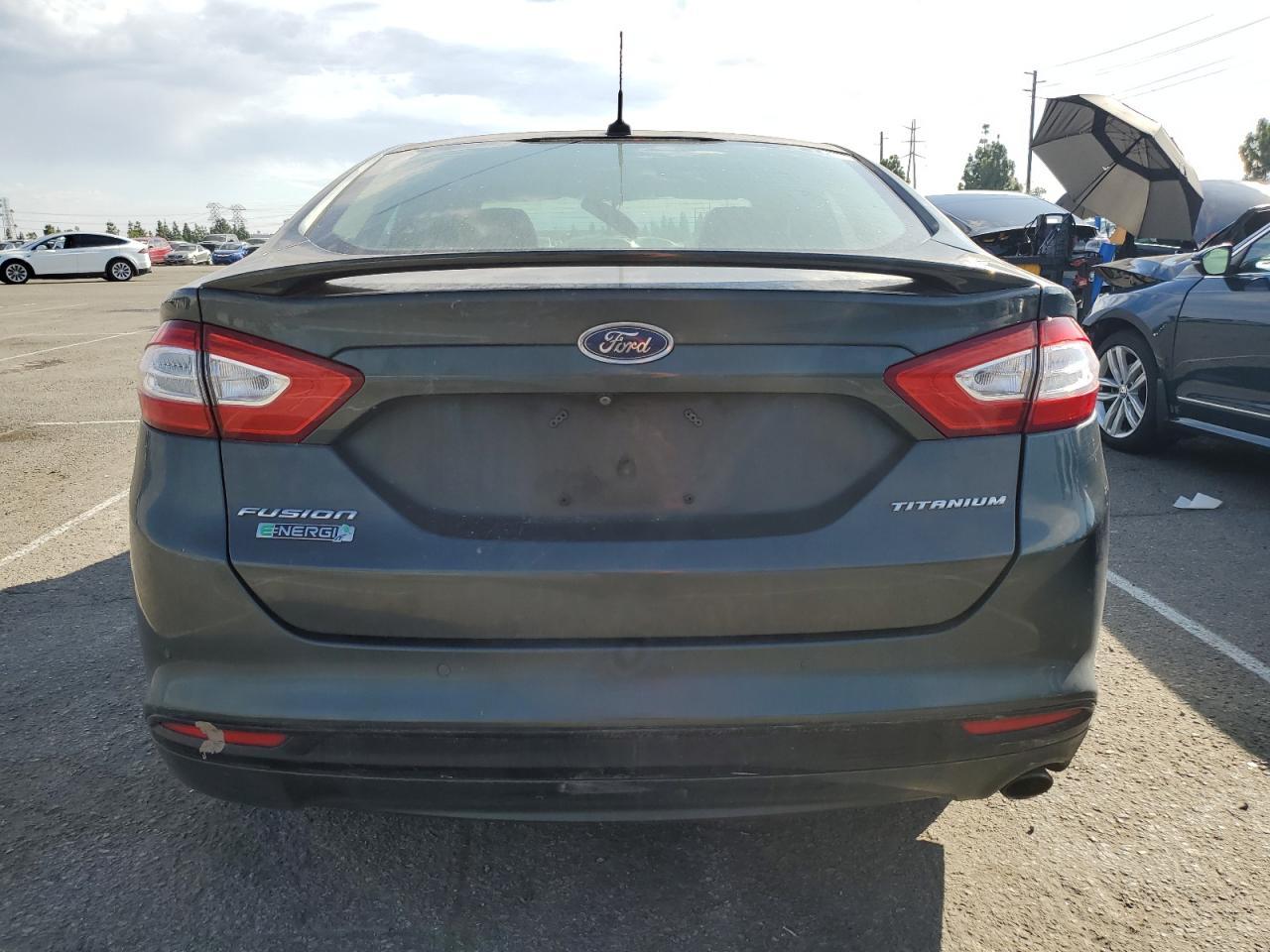 2016 FORD FUSION
