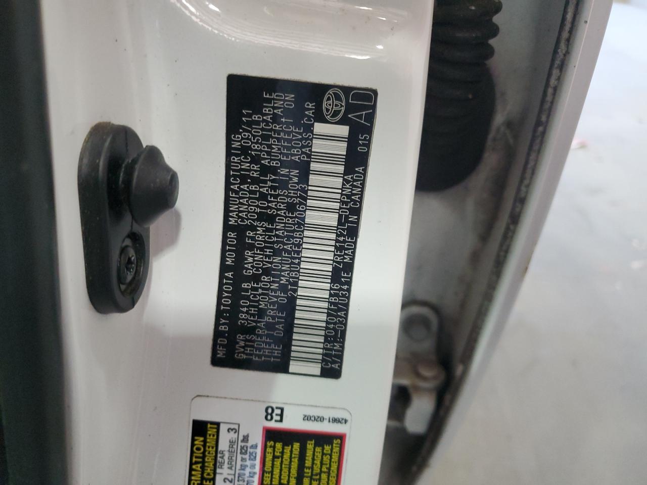 2011 TOYOTA COROLLA
