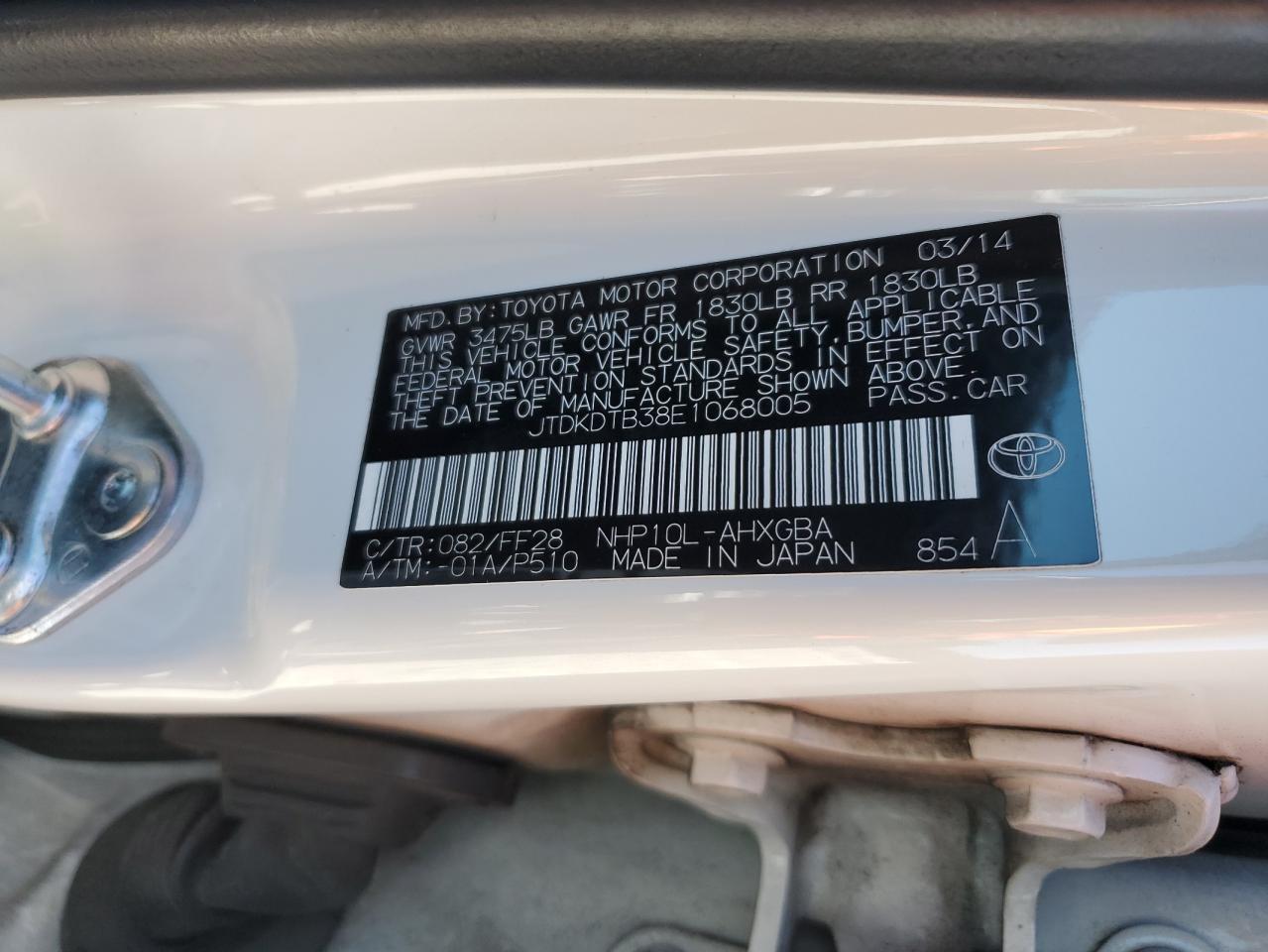 2014 TOYOTA Prius c