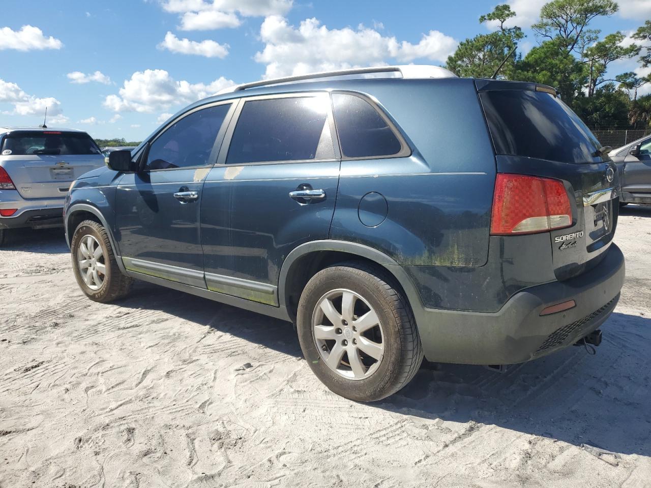 2011 KIA SORENTO