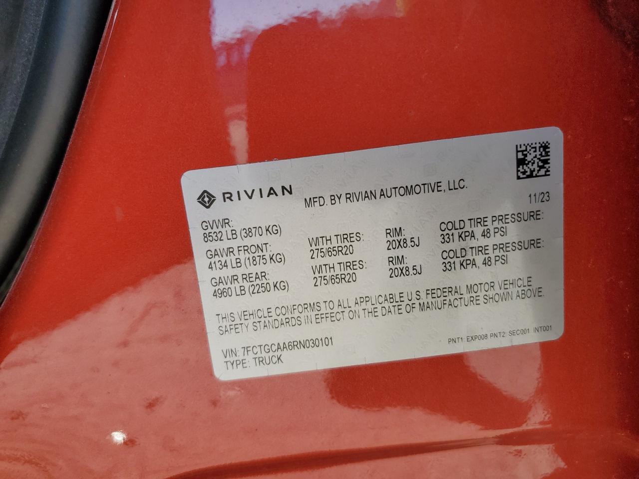 2024 RIVIAN R1t