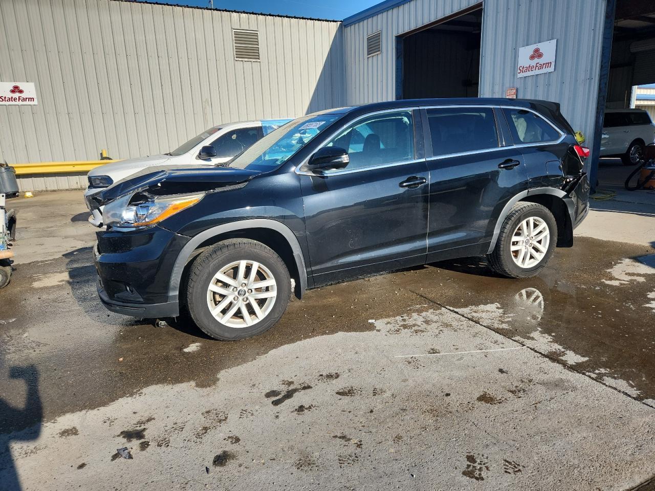 2016 TOYOTA HIGHLANDER