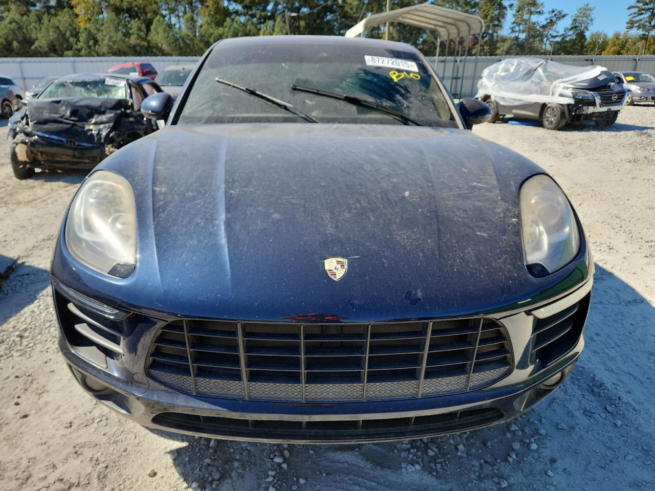 2018 PORSCHE Macan