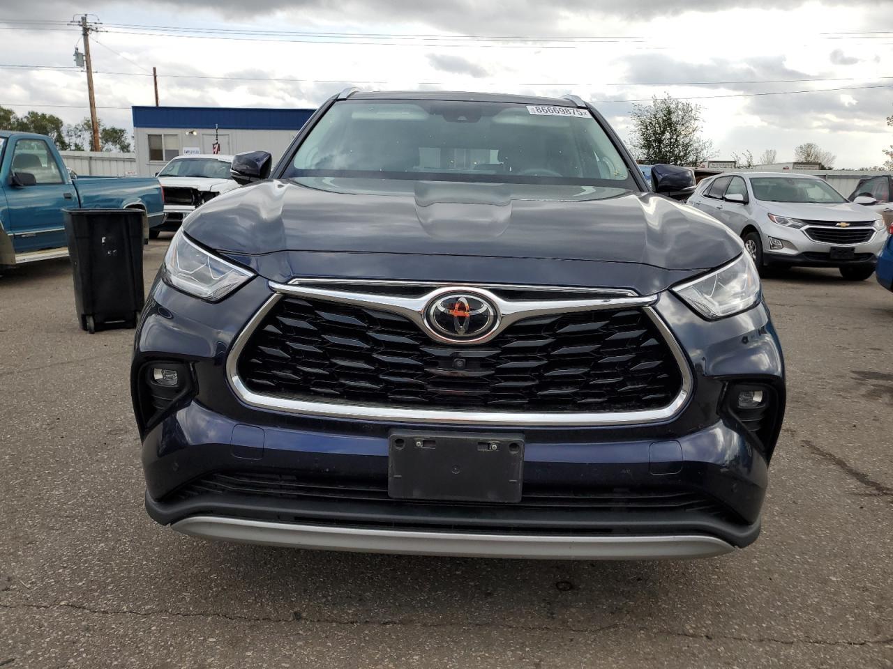 2020 TOYOTA HIGHLANDER