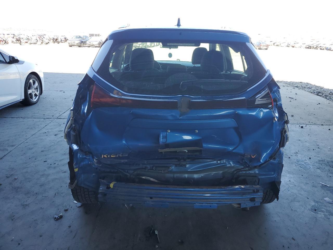 2021 NISSAN KICKS