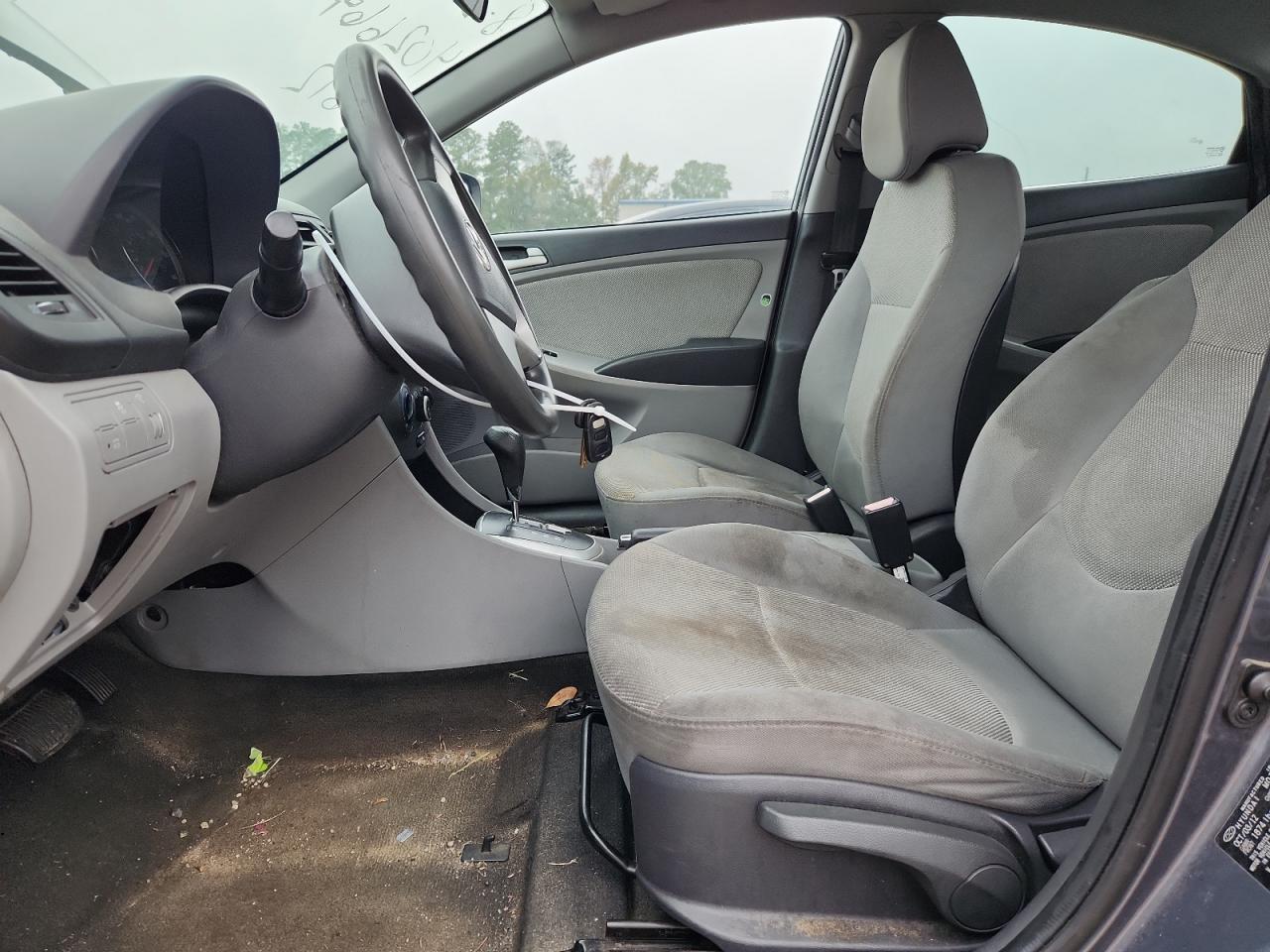 2013 HYUNDAI ACCENT