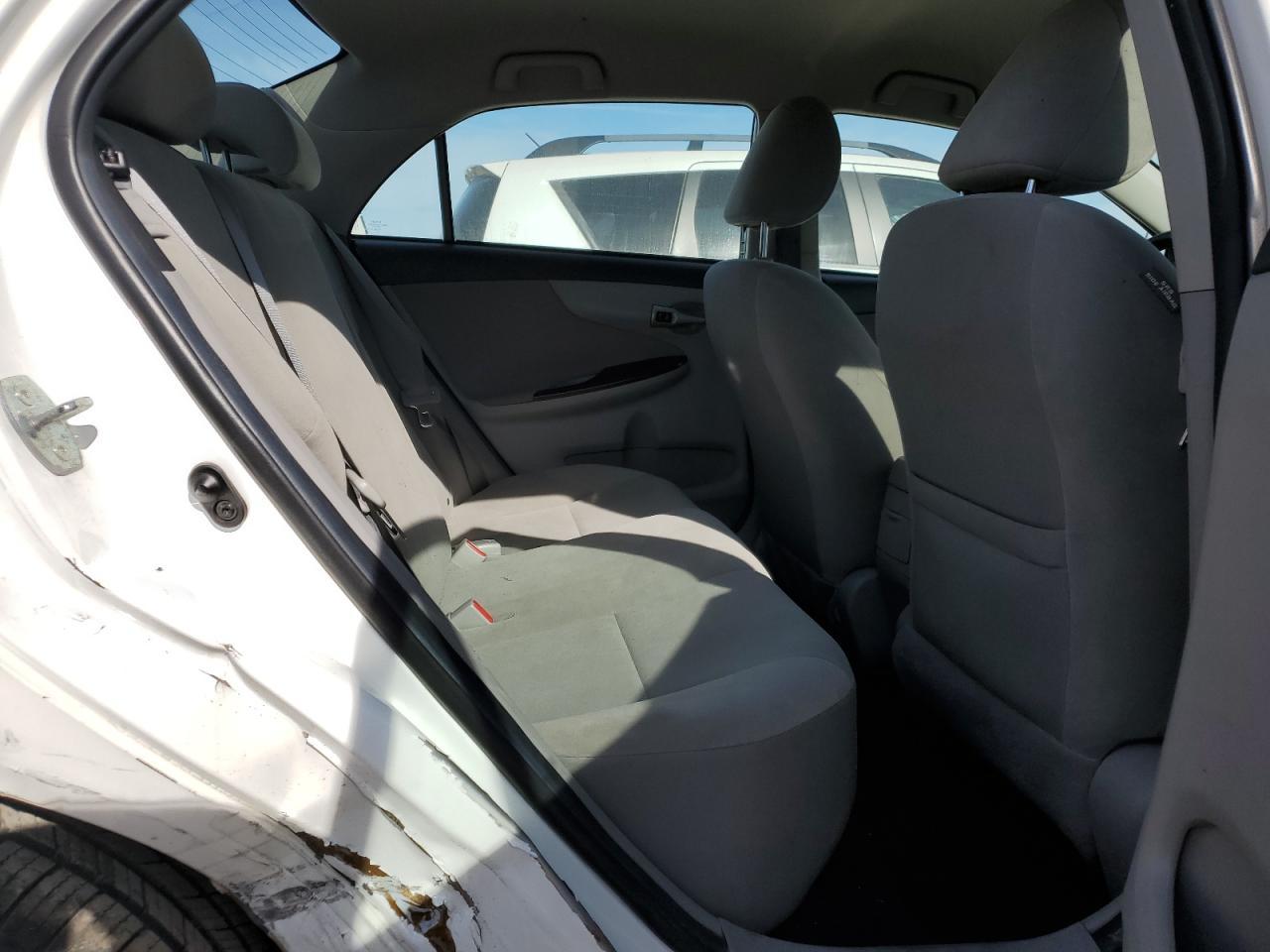 2011 TOYOTA COROLLA