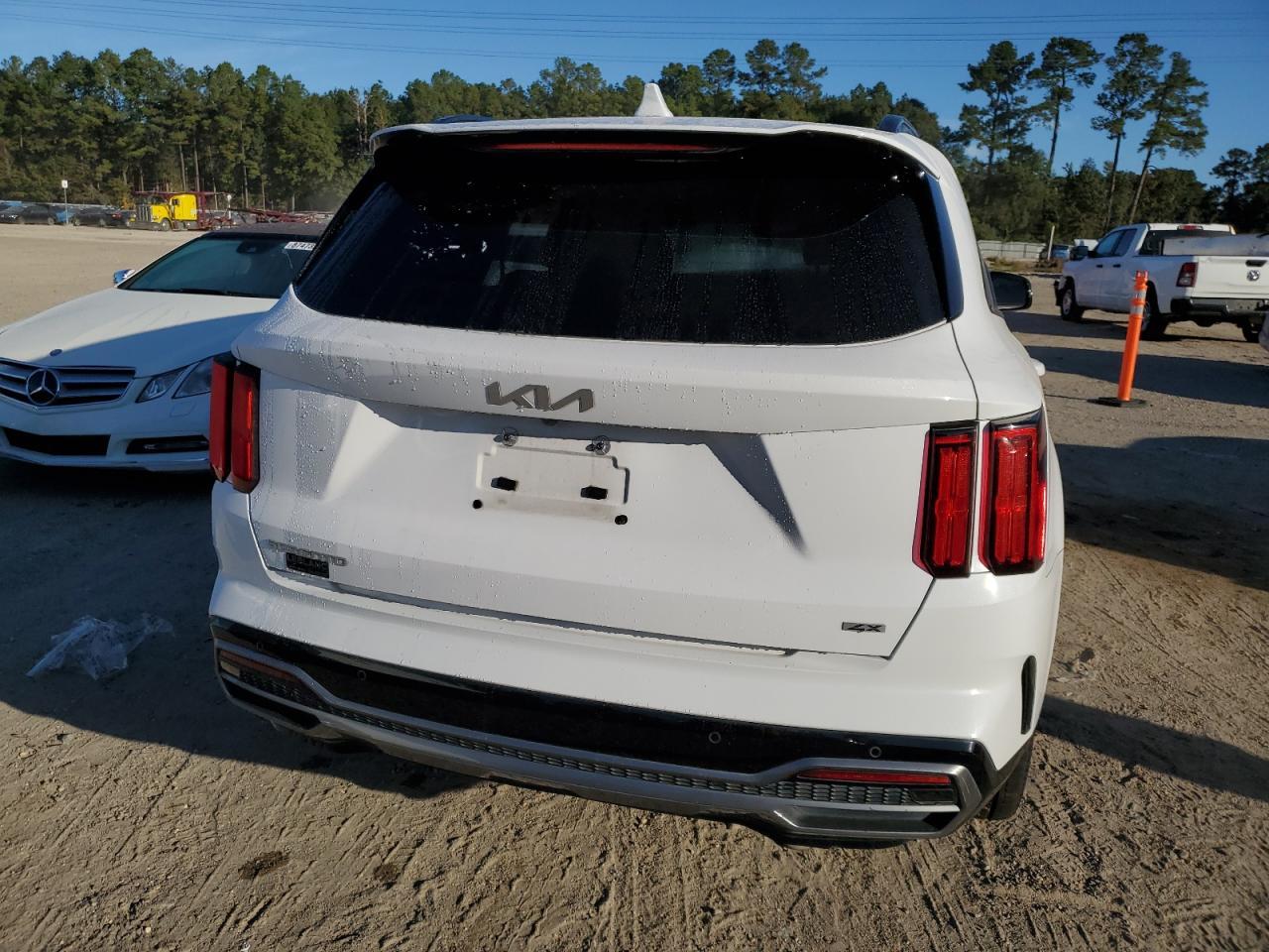2023 KIA SORENTO