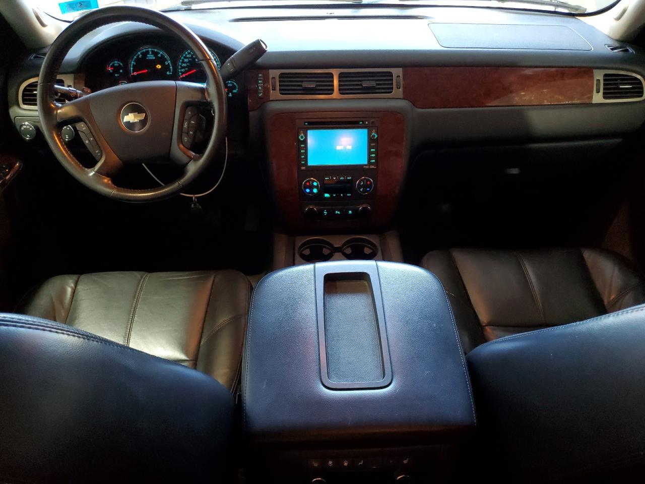2010 CHEVROLET Suburban