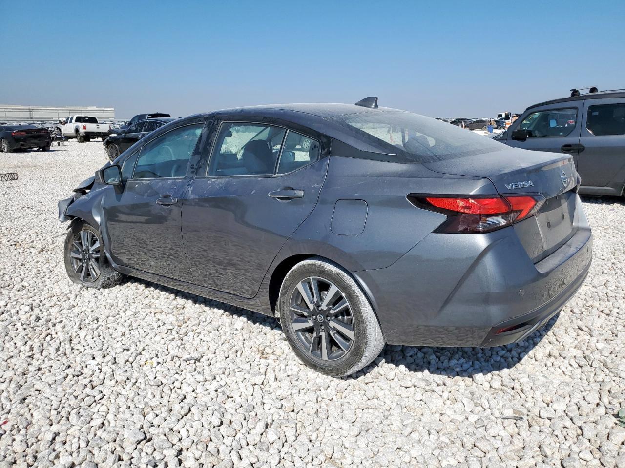 2021 NISSAN VERSA
