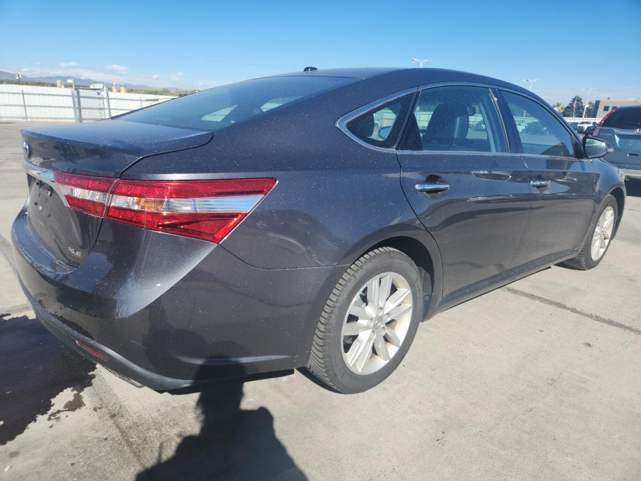 2014 TOYOTA Avalon