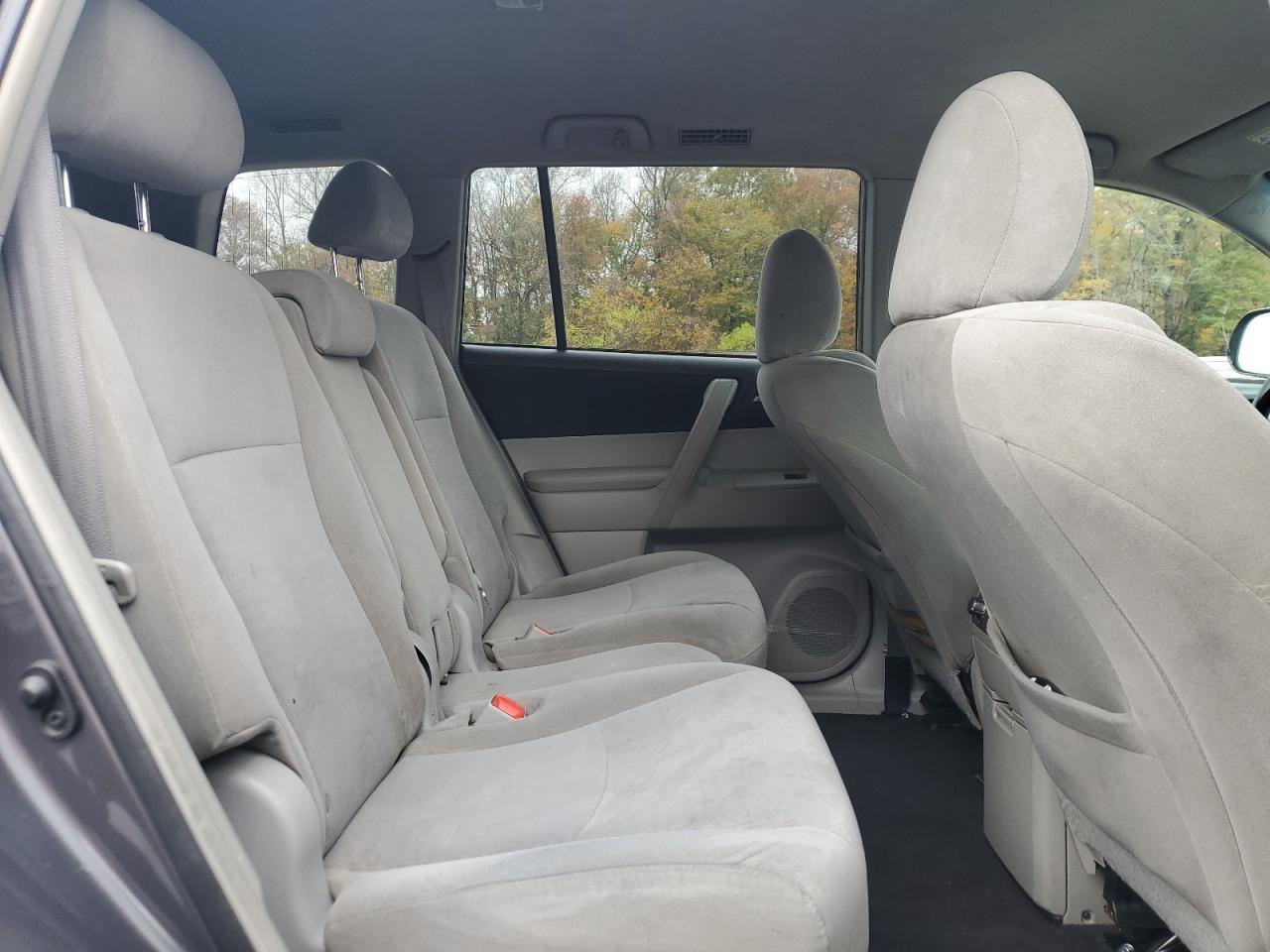 2013 TOYOTA HIGHLANDER