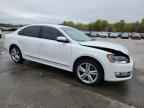 2014 VOLKSWAGEN Passat