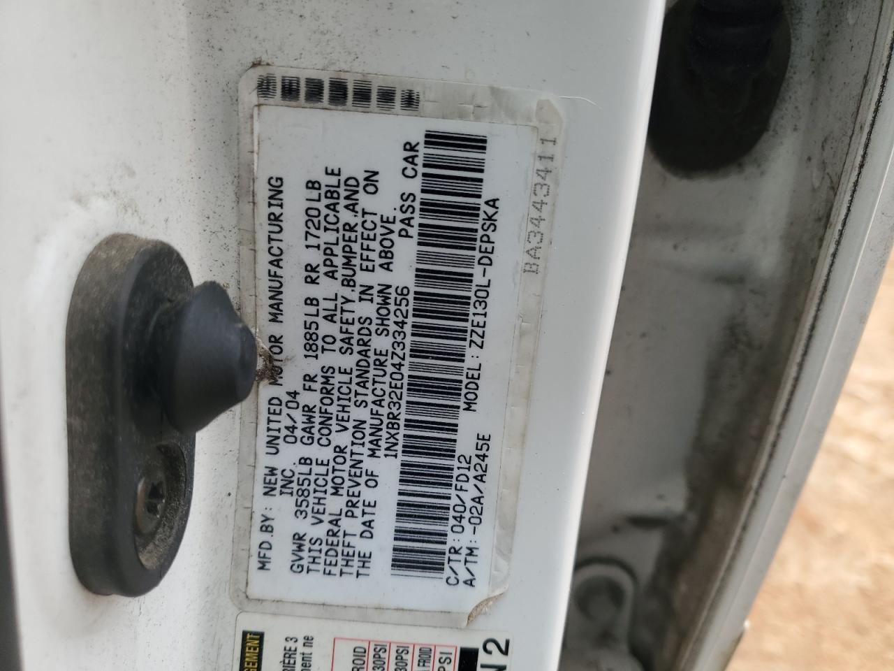 2004 TOYOTA COROLLA