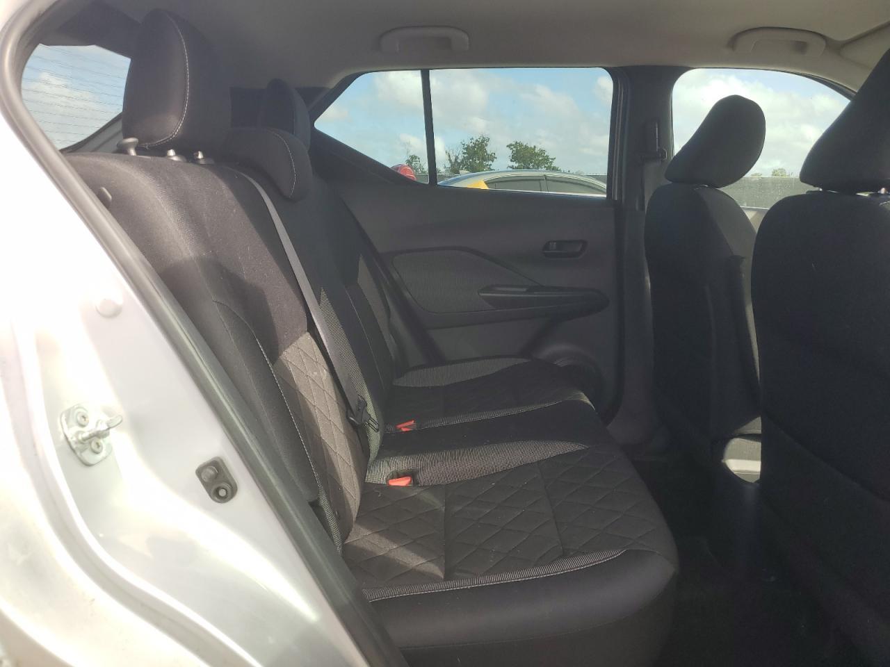 2018 NISSAN KICKS