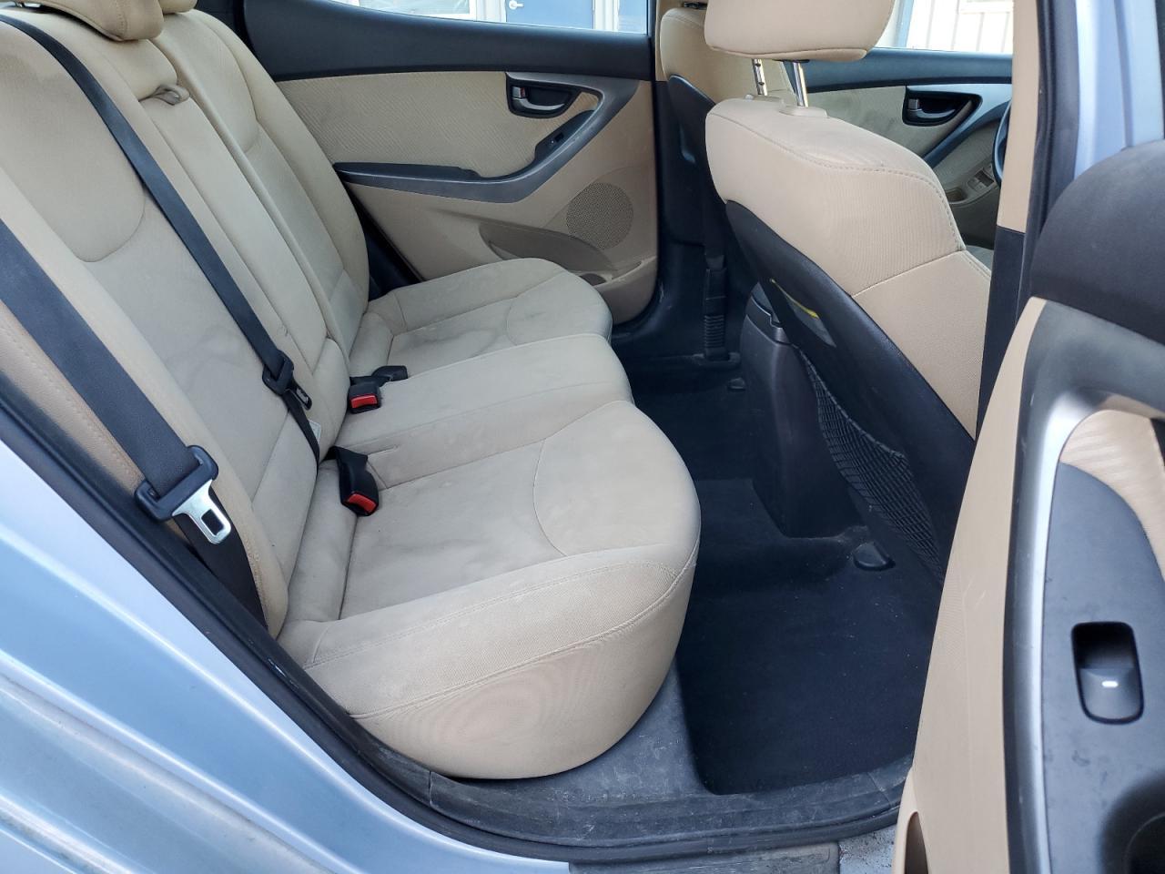 2012 HYUNDAI ELANTRA