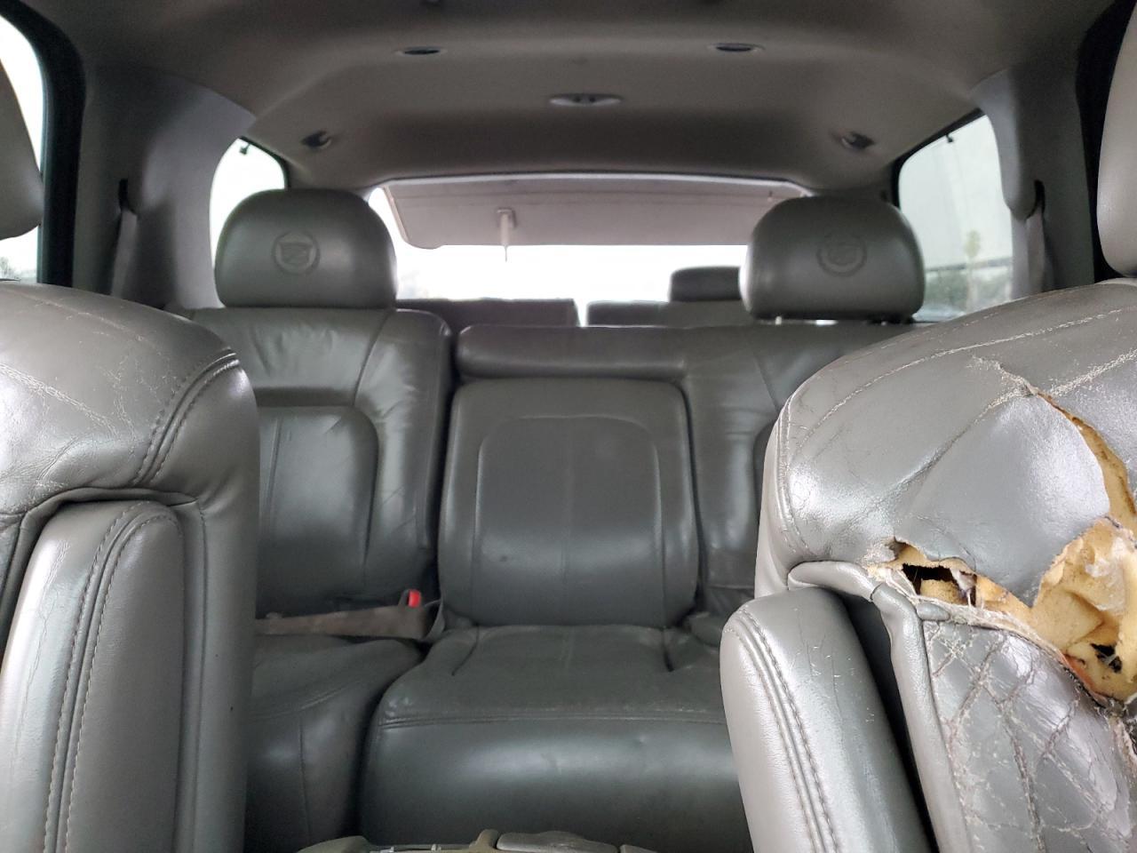 2002 CADILLAC ESCALADE