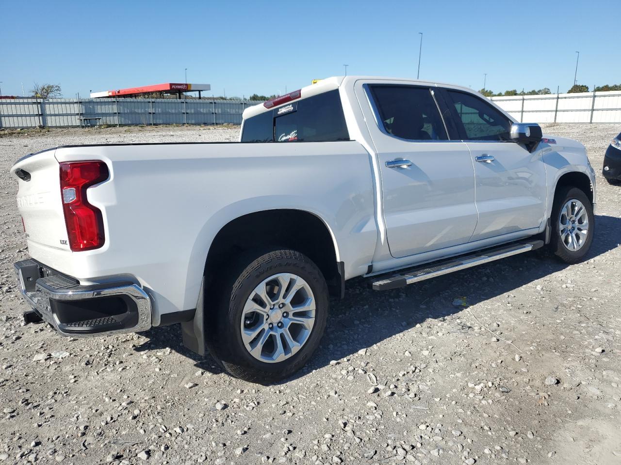 2024 CHEVROLET Silverado