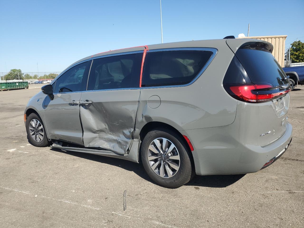 2025 CHRYSLER Pacifica