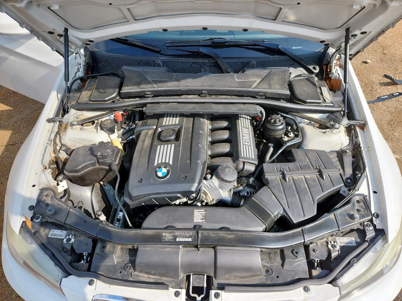 2011 BMW 3 SERIES