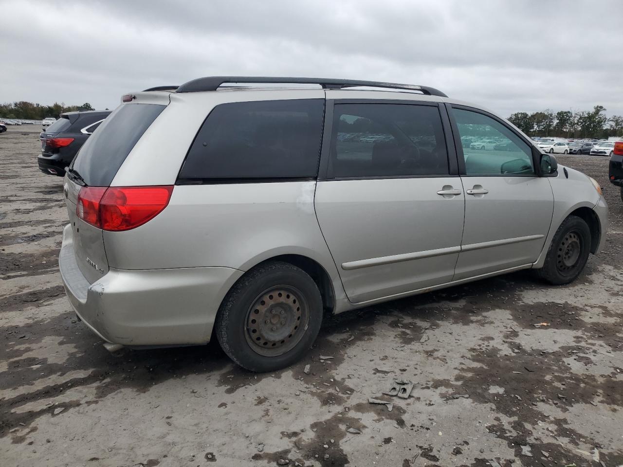 2006 TOYOTA SIENNA