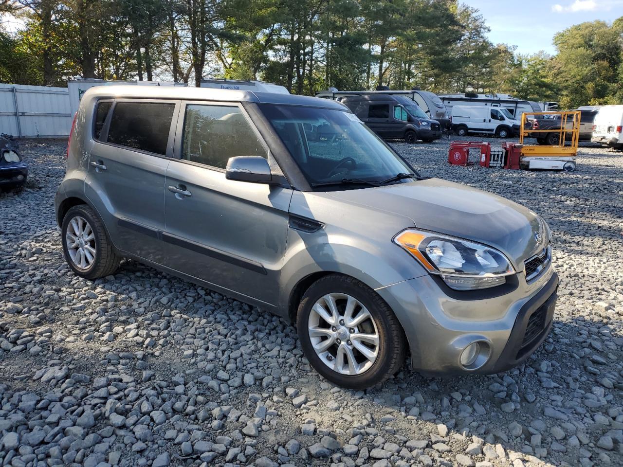 2013 KIA SOUL