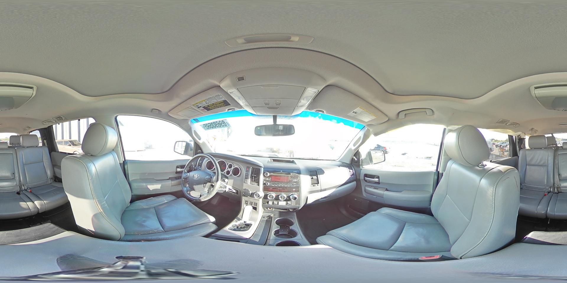 2012 TOYOTA Sequoia