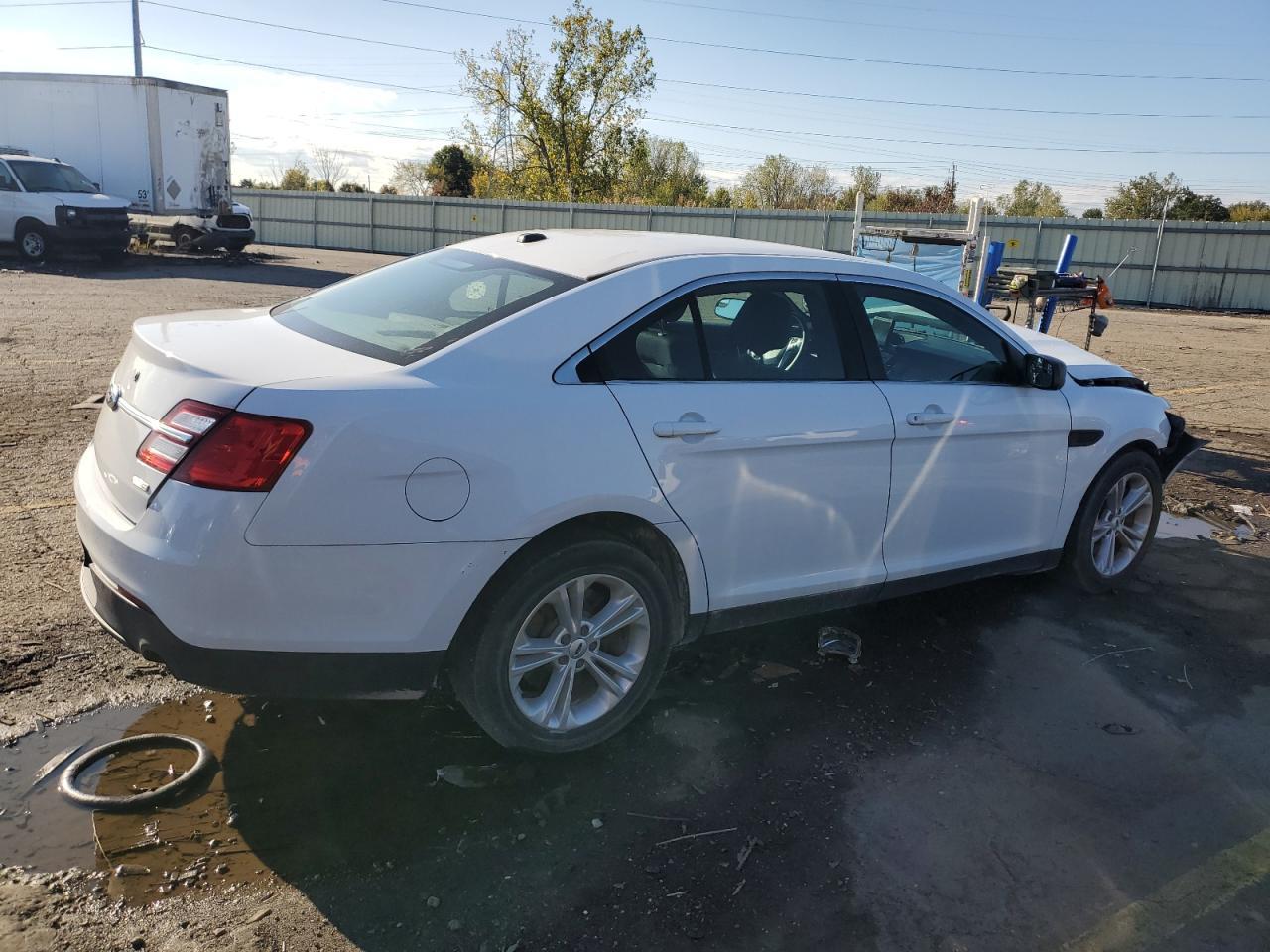 2015 FORD Taurus