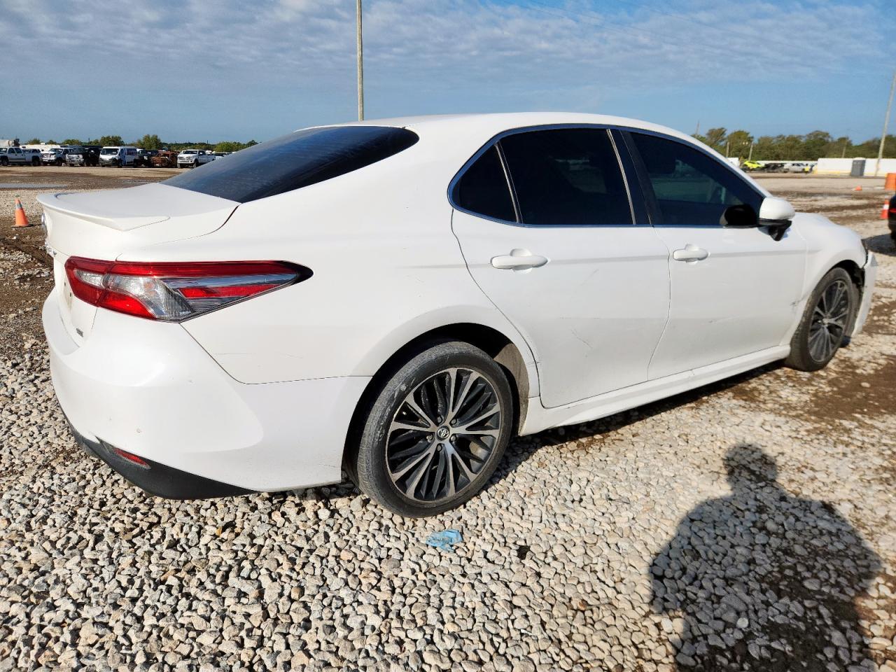 2018 TOYOTA CAMRY