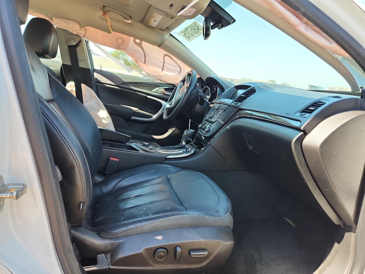2013 BUICK Regal