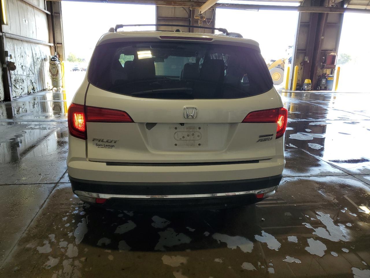 2016 HONDA PILOT