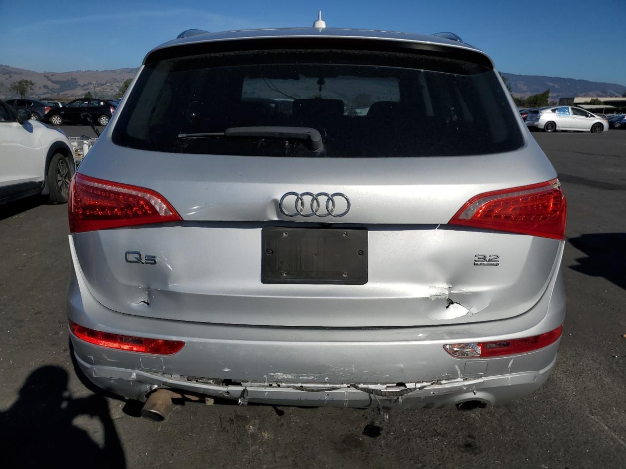 2010 AUDI Q5