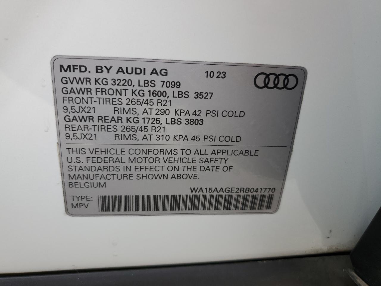 2024 AUDI Q8