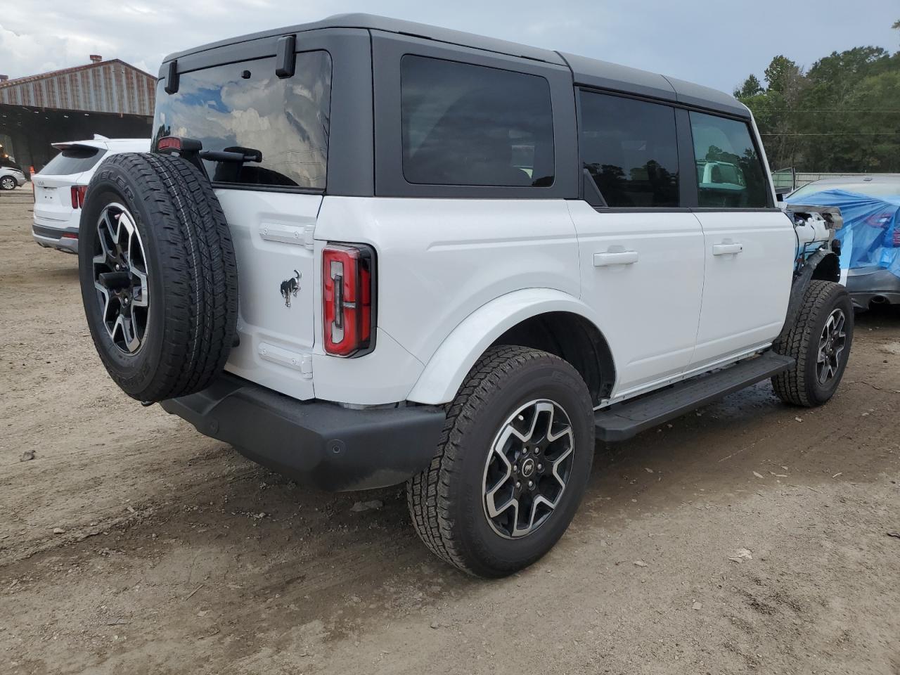 2024 FORD Bronco
