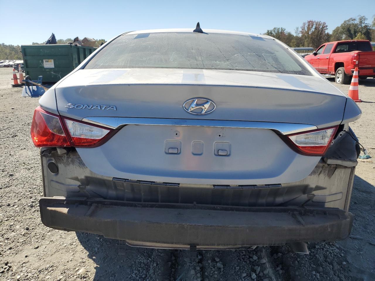 2011 HYUNDAI SONATA